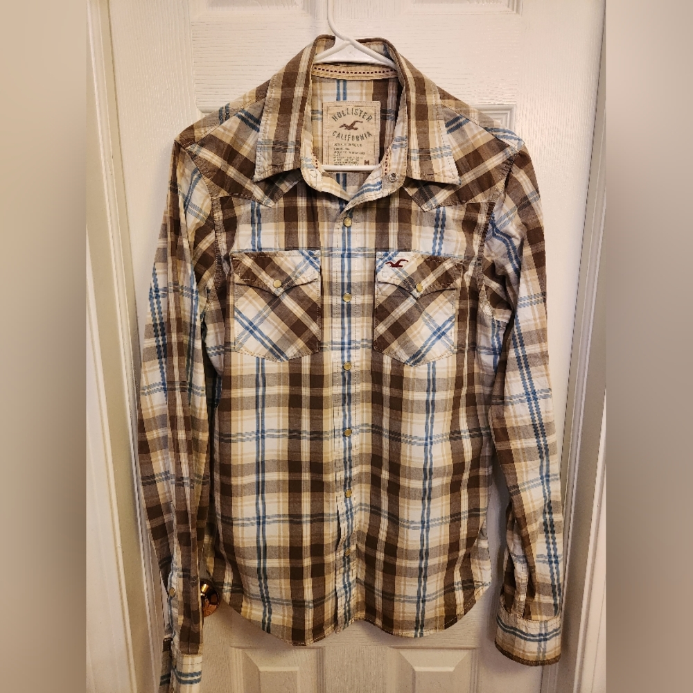 Hollister Western snap button up shirt. Medium